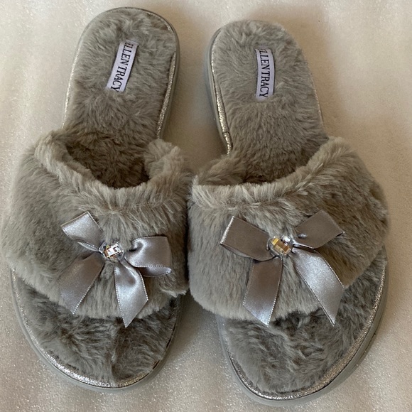 Ellen Tracy Shoes - Ellen Tracy Gray Faux Fur Memory Foam Open Toe Slippers Thongs Size M (8)